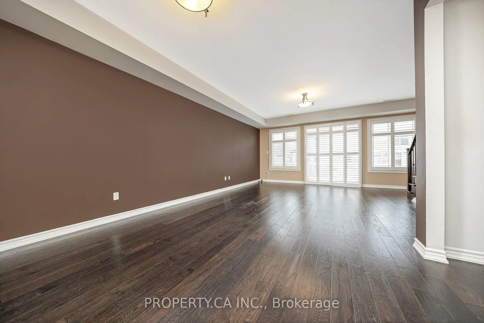 Photo 4 of 1254 Main Street E, Milton, Dempsey — HOMEH