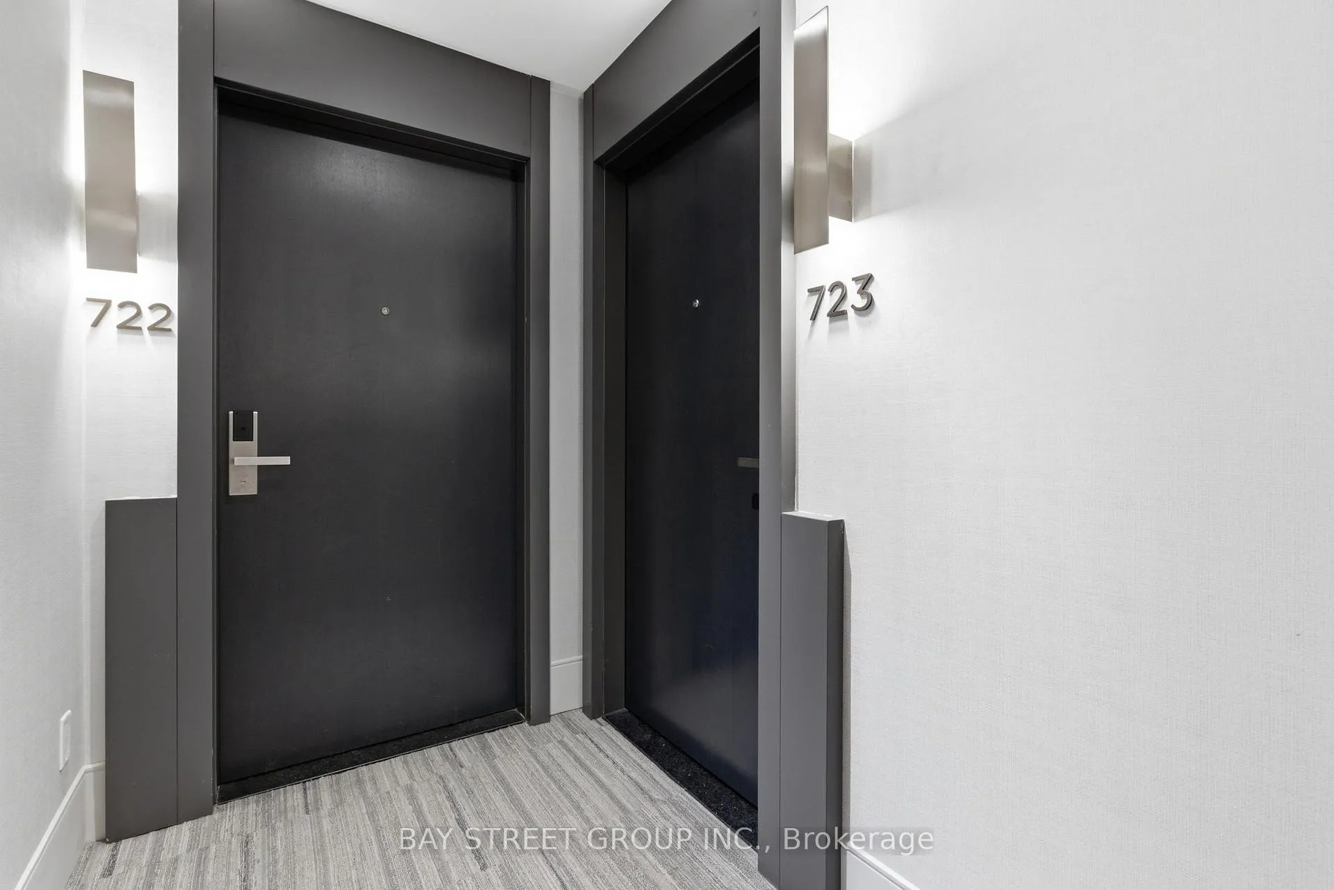 Photo 2 of Unit 723, 38 Water Walk Drive, Markham, Unionville — HOMEH