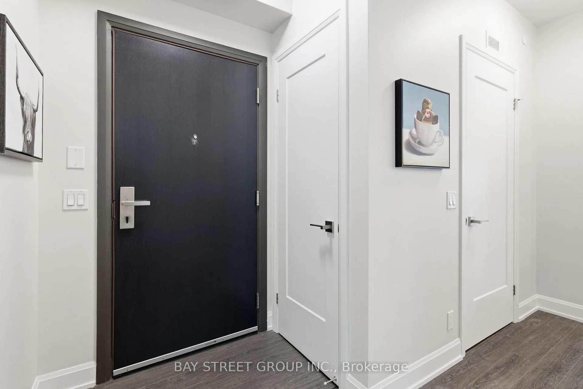 Photo 3 of Unit 723, 38 Water Walk Drive, Markham, Unionville — HOMEH