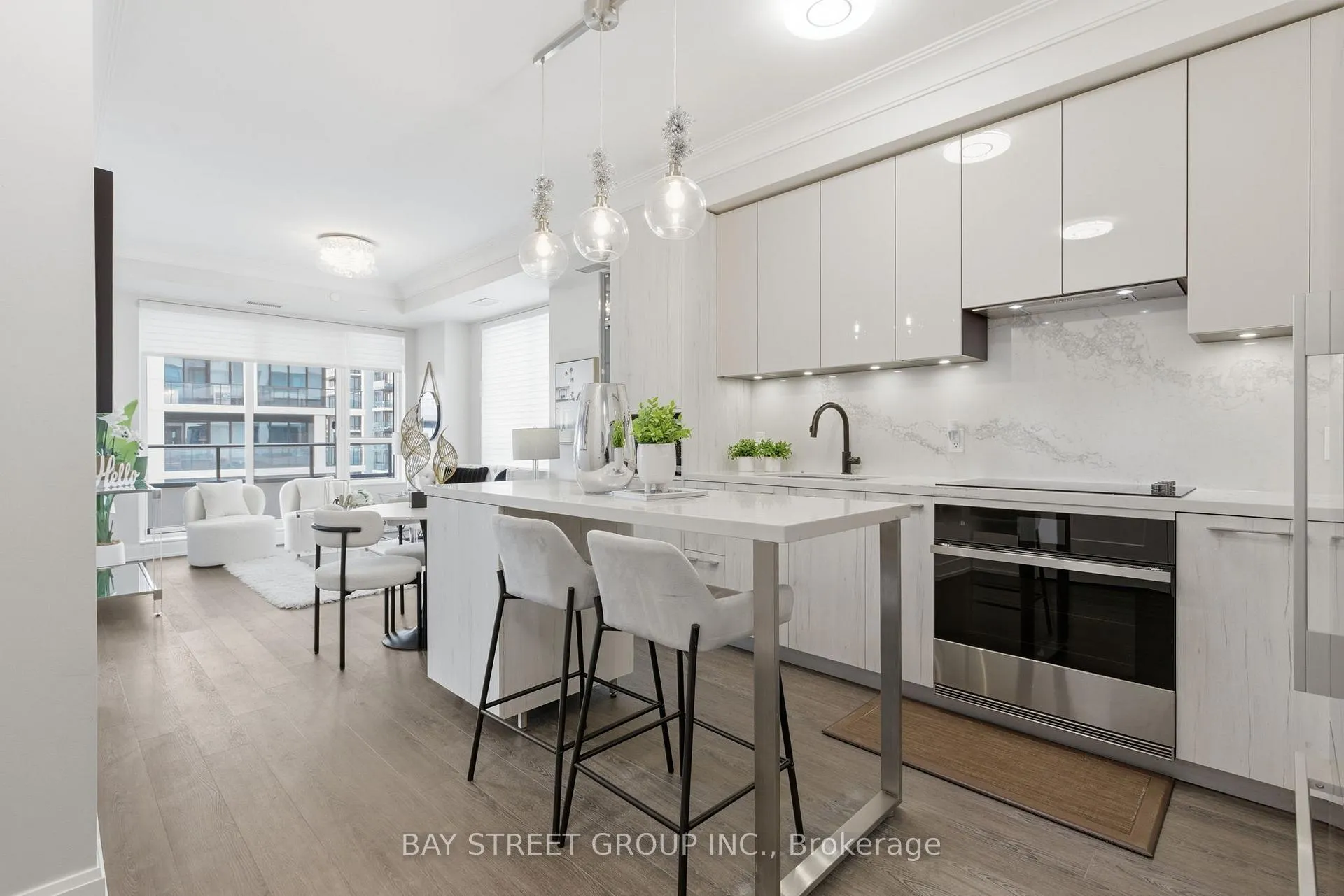 Photo 4 of Unit 723, 38 Water Walk Drive, Markham, Unionville — HOMEH