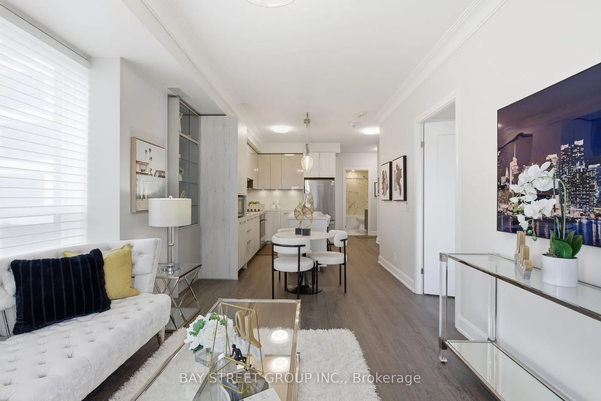 Photo 11 of Unit 723, 38 Water Walk Drive, Markham, Unionville — HOMEH
