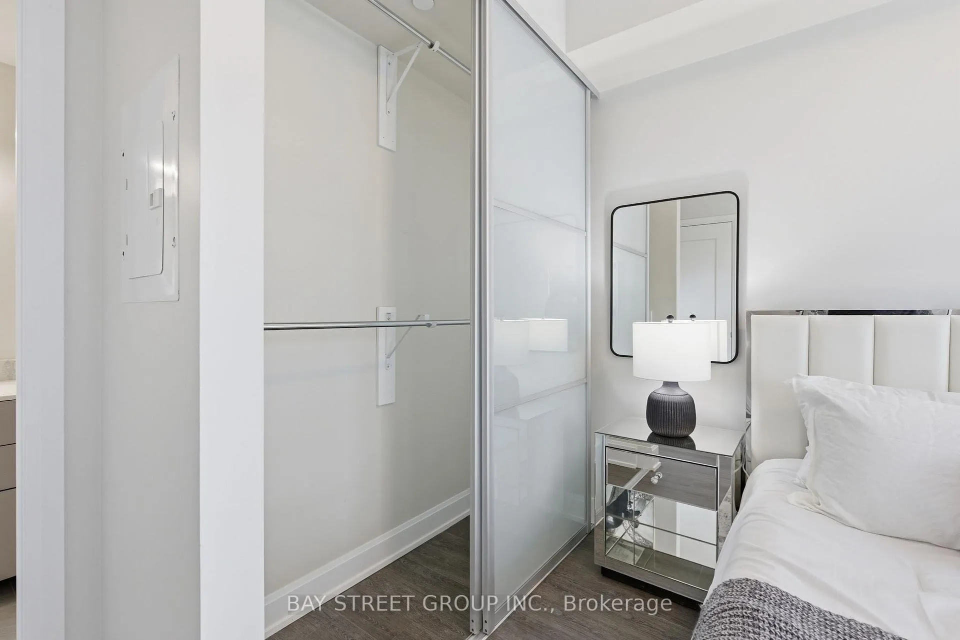 Photo 13 of Unit 723, 38 Water Walk Drive, Markham, Unionville — HOMEH