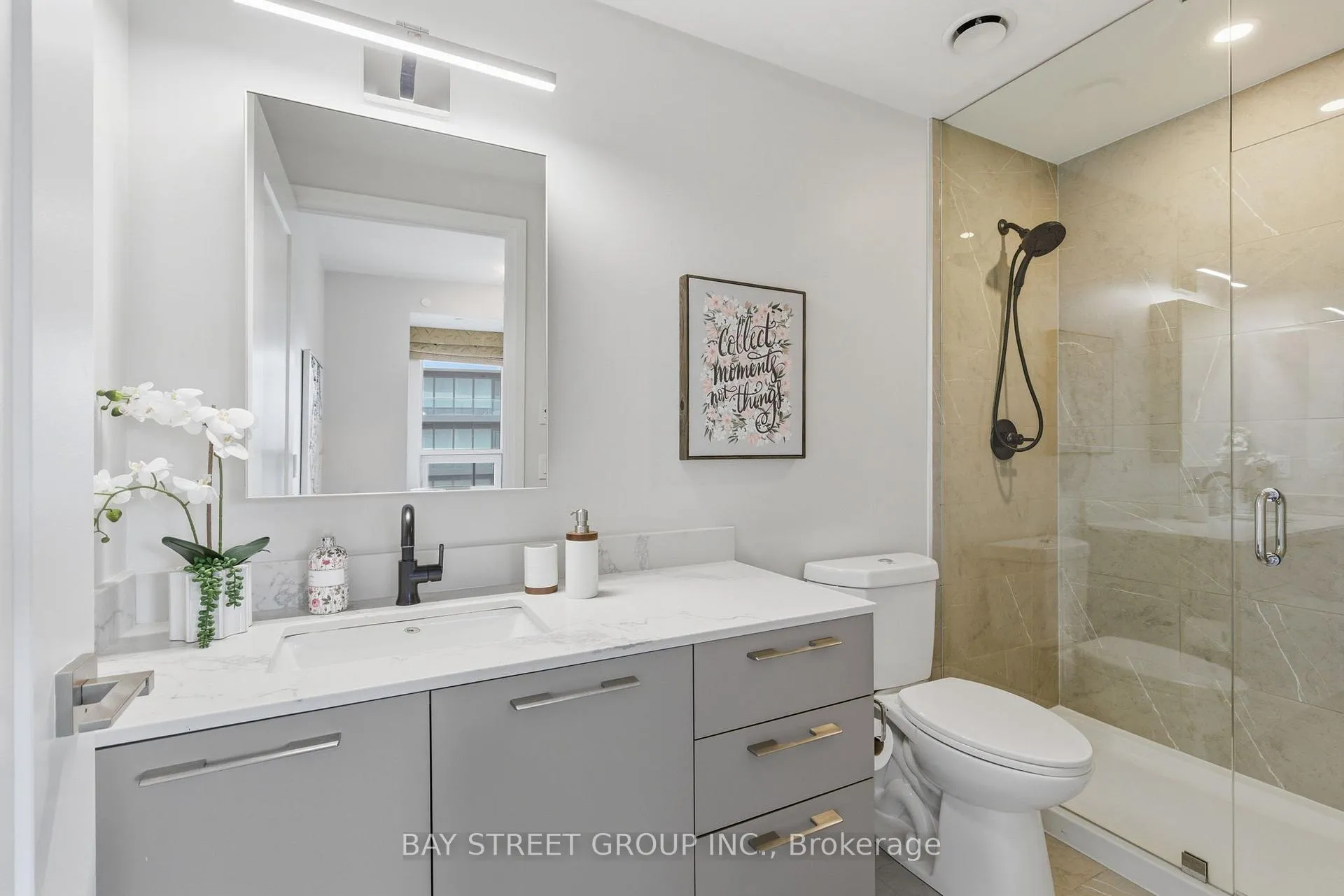 Photo 14 of Unit 723, 38 Water Walk Drive, Markham, Unionville — HOMEH