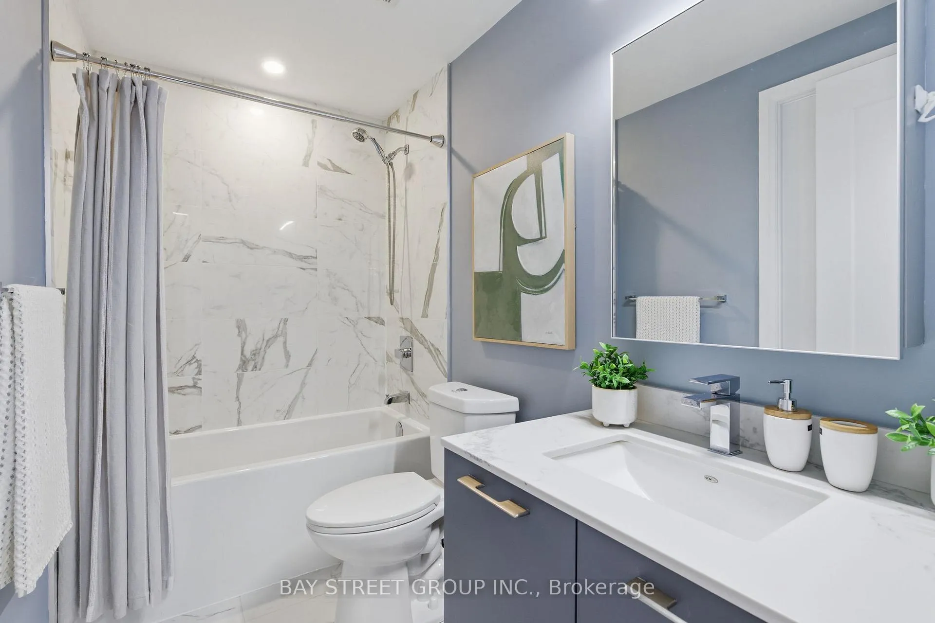 Photo 18 of Unit 723, 38 Water Walk Drive, Markham, Unionville — HOMEH
