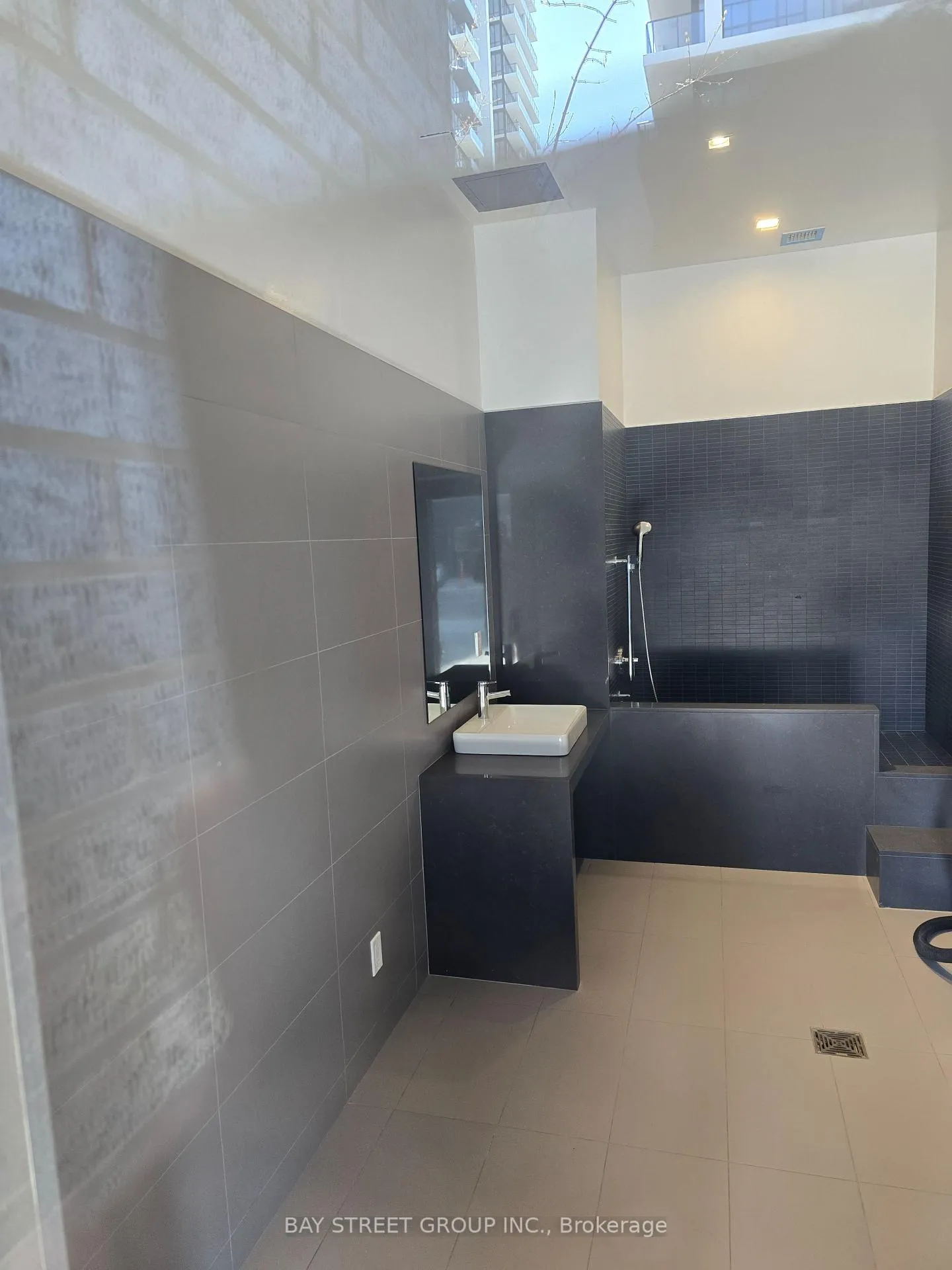 Photo 31 of Unit 723, 38 Water Walk Drive, Markham, Unionville — HOMEH