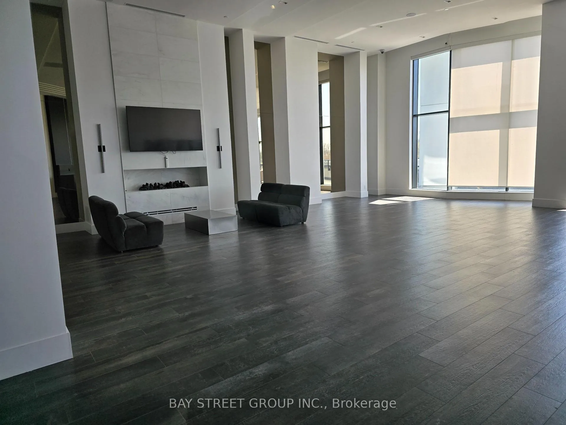 Photo 38 of Unit 723, 38 Water Walk Drive, Markham, Unionville — HOMEH