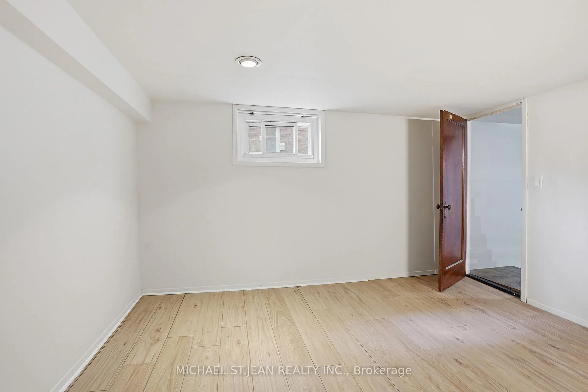 Photo 27 of 94 Mountain Park Avenue, Hamilton, Inch Park — HOMEH