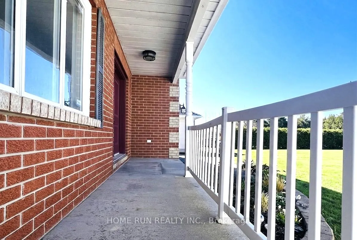 Photo 2 of 1 West Ridge Drive, Ottawa, Stittsville (Central) — HOMEH