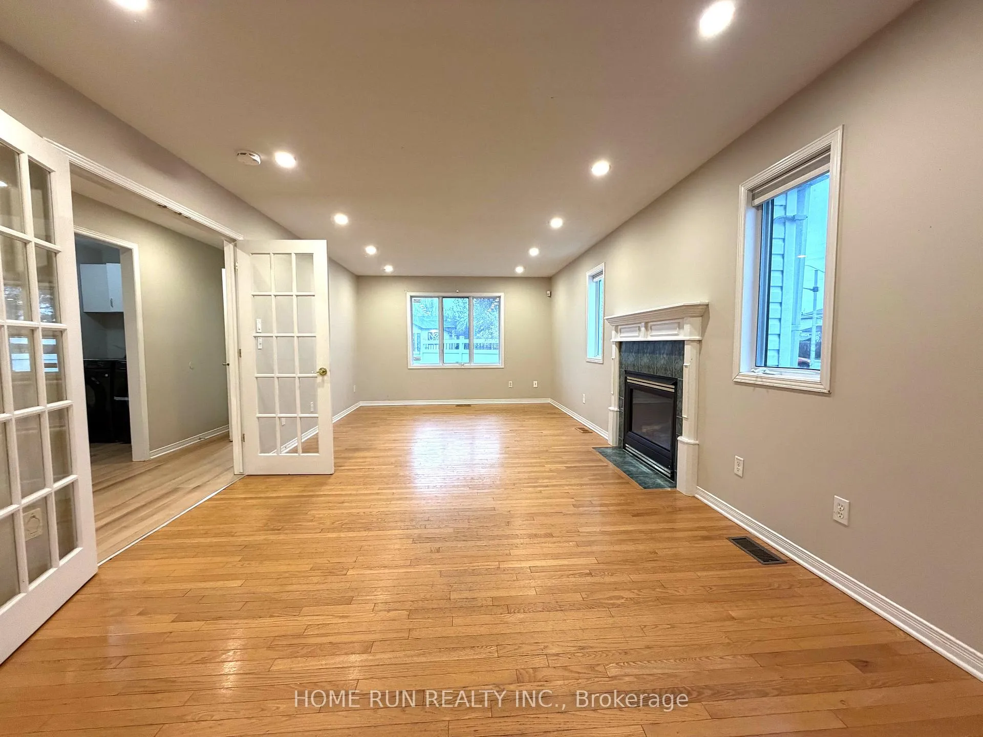 Photo 4 of 1 West Ridge Drive, Ottawa, Stittsville (Central) — HOMEH