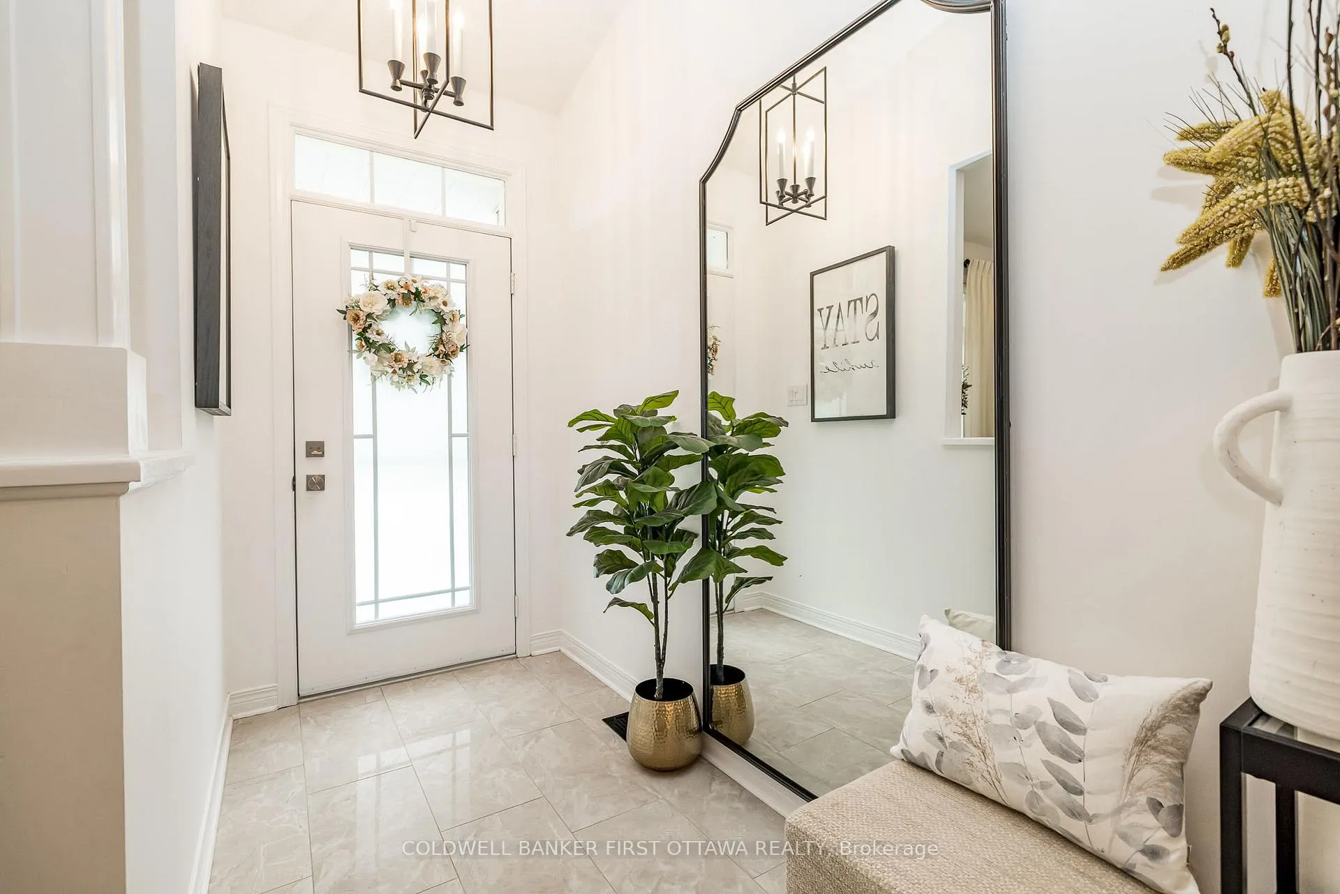 Photo 4 of 81 Sable Run Drive, Ottawa, Stittsville (Central) — HOMEH