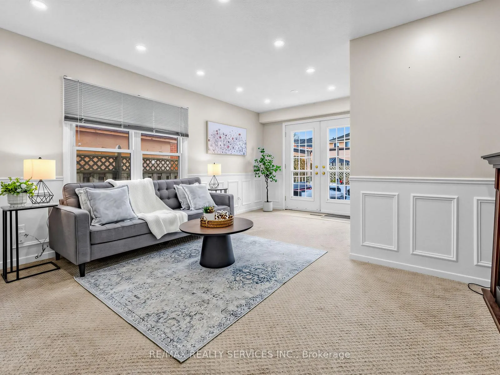 Photo 8 of 32 Helios Place, Brampton, Heart Lake West — HOMEH