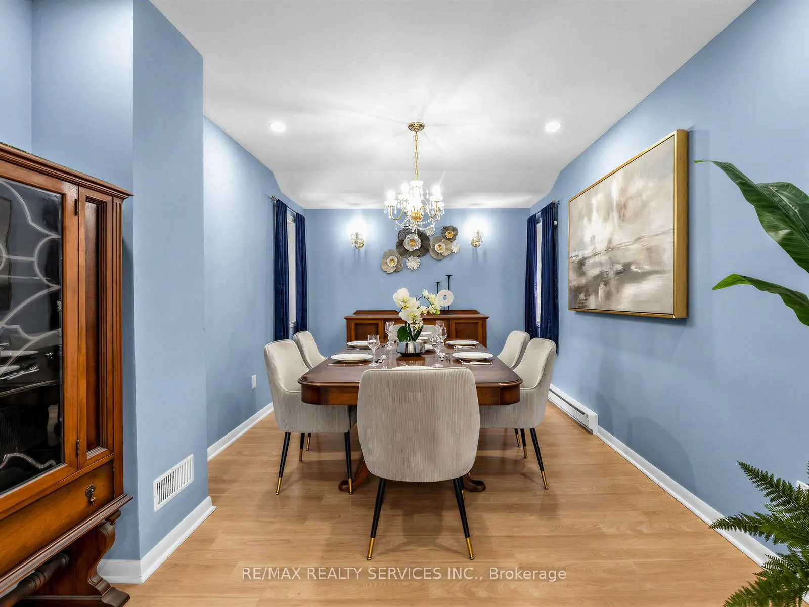 Photo 11 of 32 Helios Place, Brampton, Heart Lake West — HOMEH