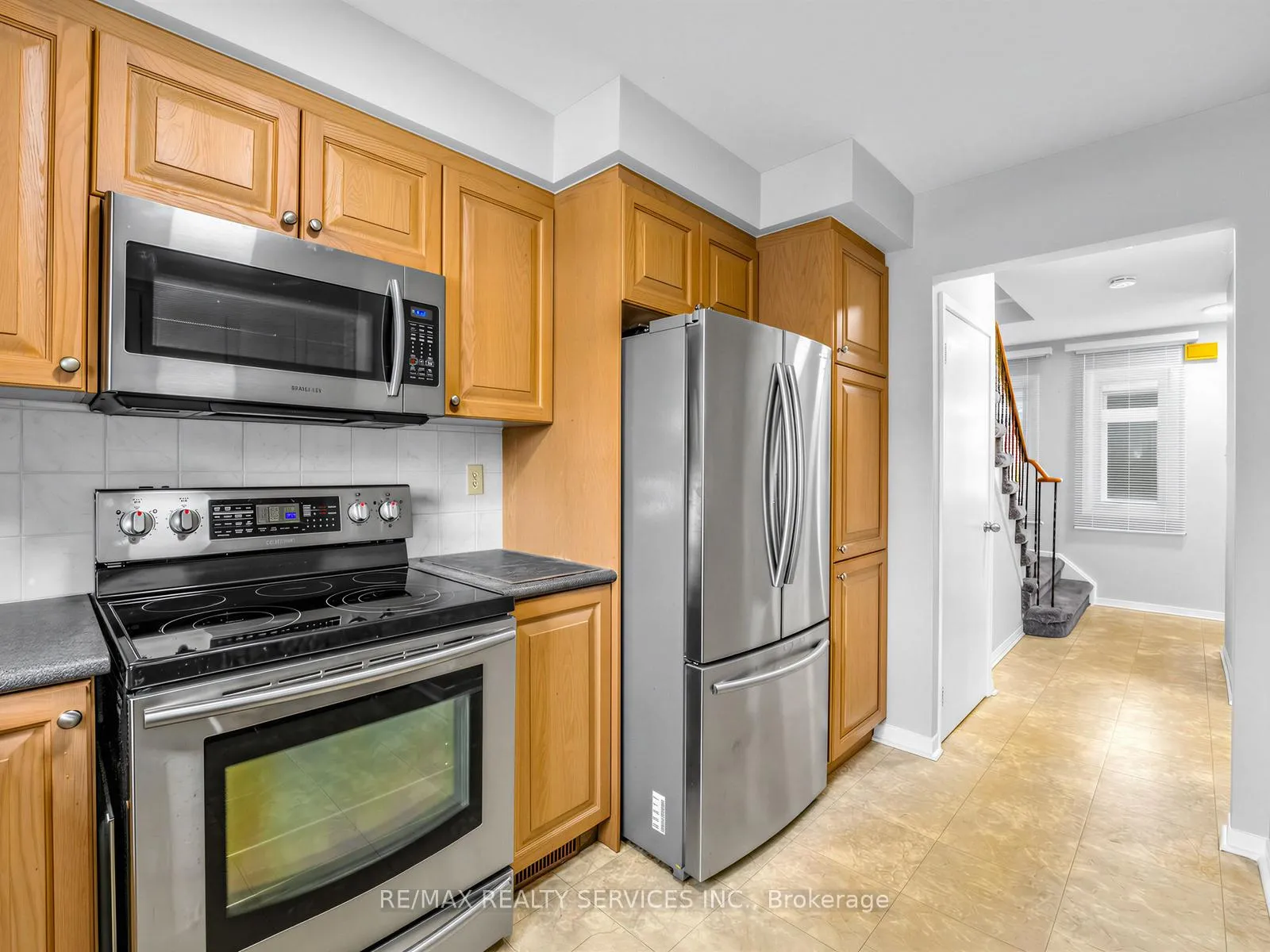 Photo 17 of 32 Helios Place, Brampton, Heart Lake West — HOMEH
