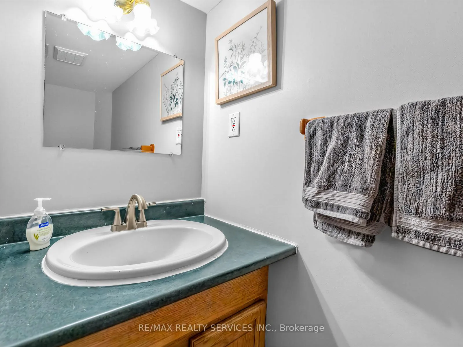 Photo 28 of 32 Helios Place, Brampton, Heart Lake West — HOMEH
