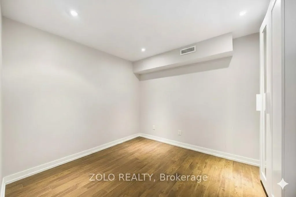 Photo 22 of 461 O'connor Drive, Toronto, East York — HOMEH