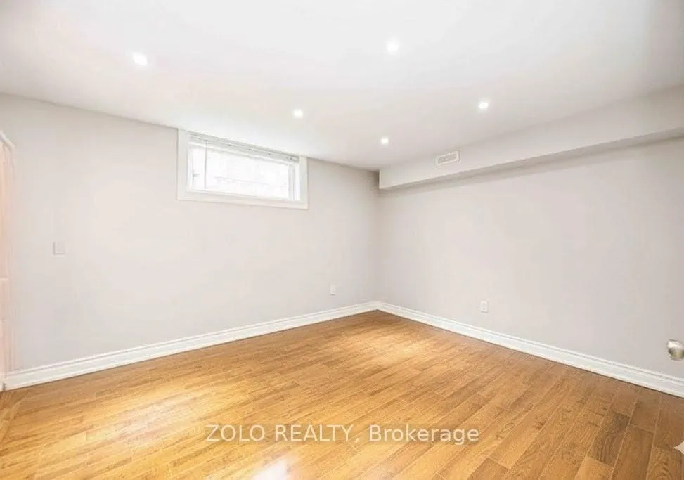 Photo 24 of 461 O'connor Drive, Toronto, East York — HOMEH