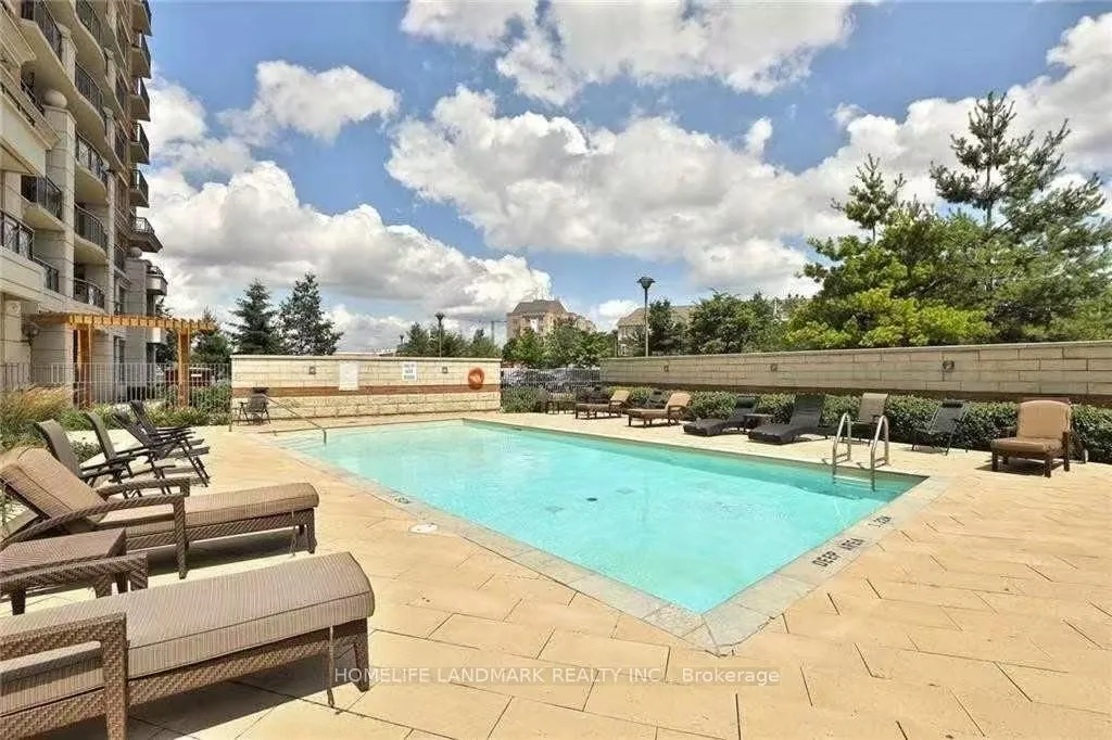 Photo 2 of 2391 Central Park Drive, Oakville, River Oaks — HOMEH