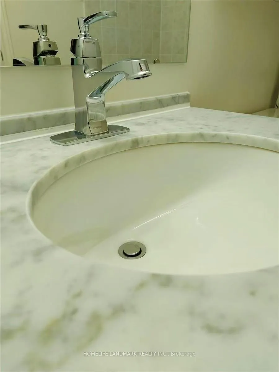Photo 11 of 2391 Central Park Drive, Oakville, River Oaks — HOMEH