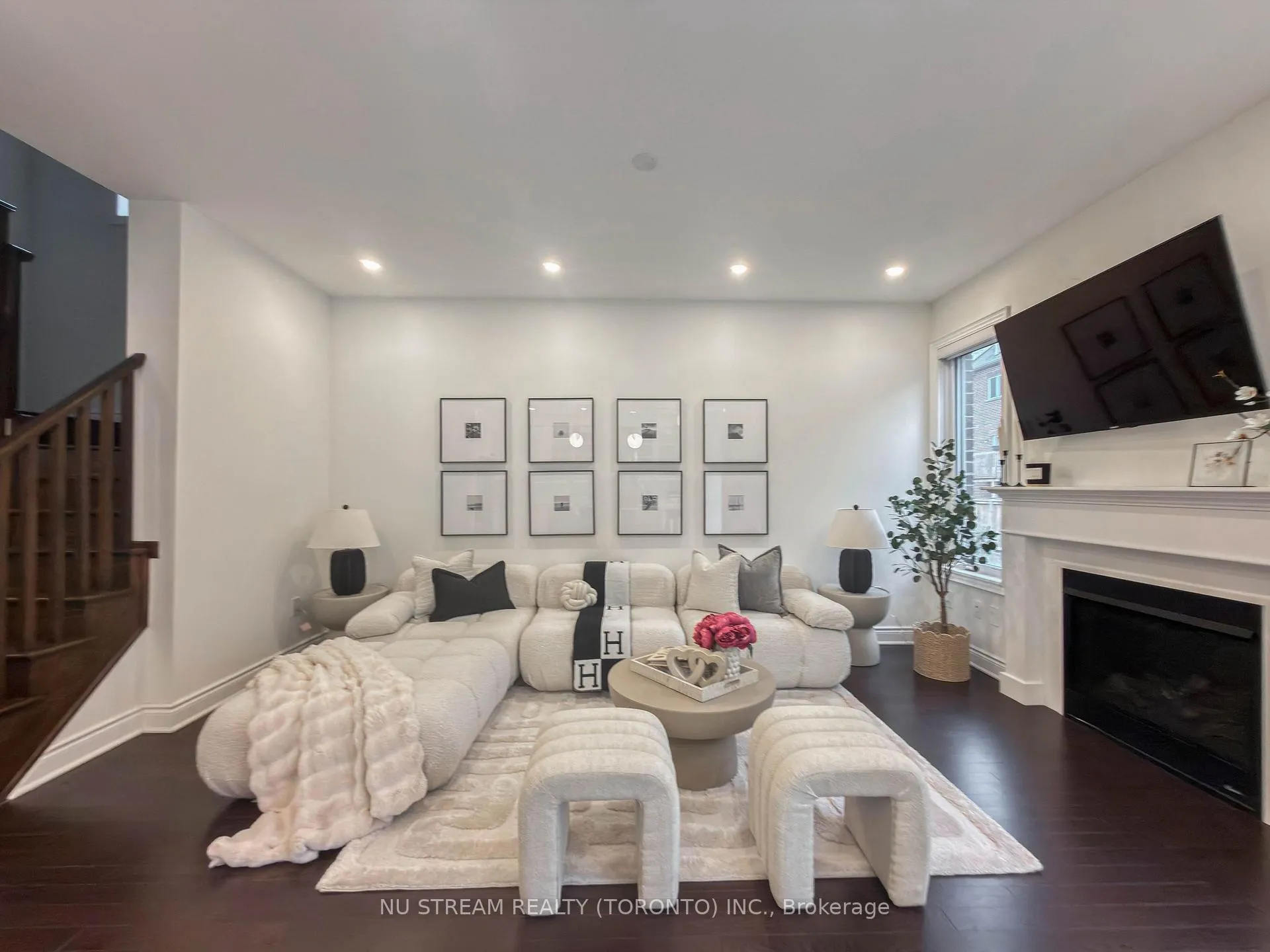 Photo 3 of 89 Hartney Drive, Richmond Hill, Rural Richmond Hill — HOMEH