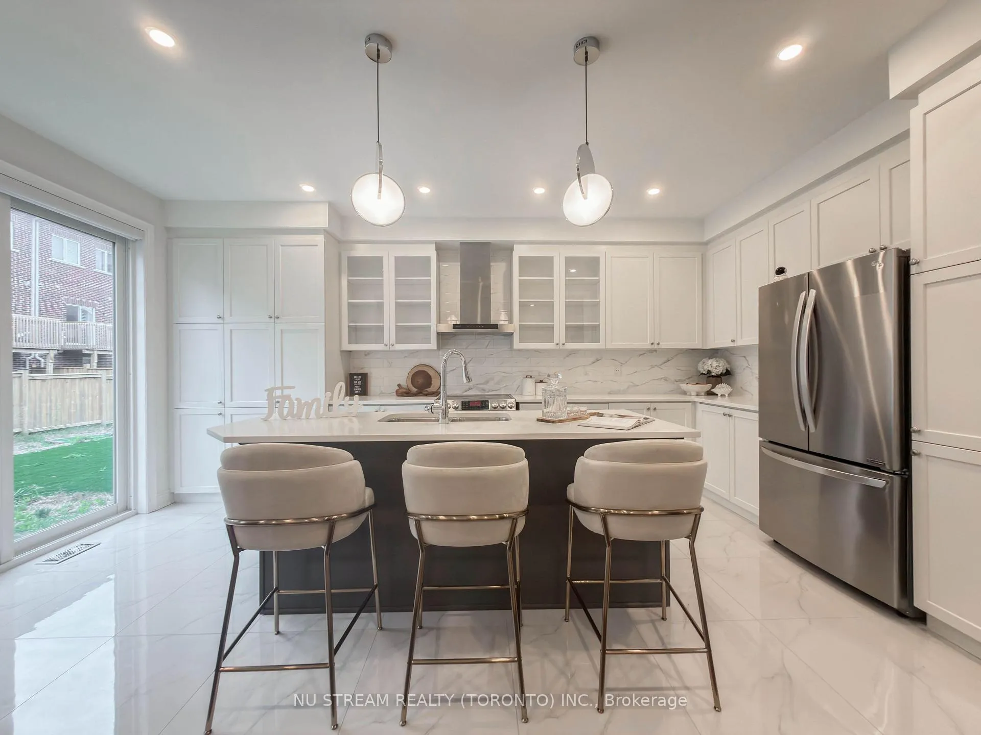 Photo 5 of 89 Hartney Drive, Richmond Hill, Rural Richmond Hill — HOMEH