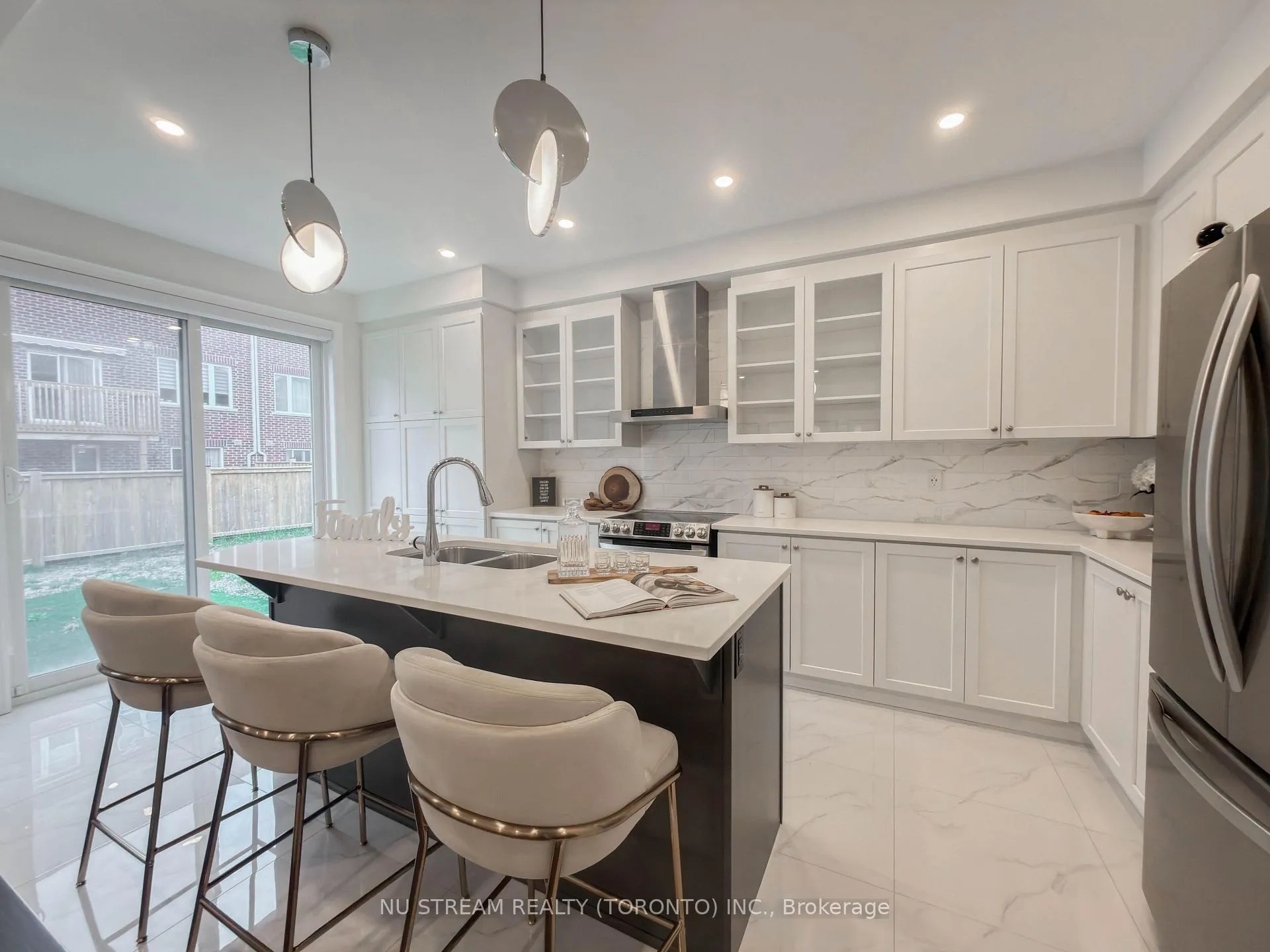 Photo 8 of 89 Hartney Drive, Richmond Hill, Rural Richmond Hill — HOMEH