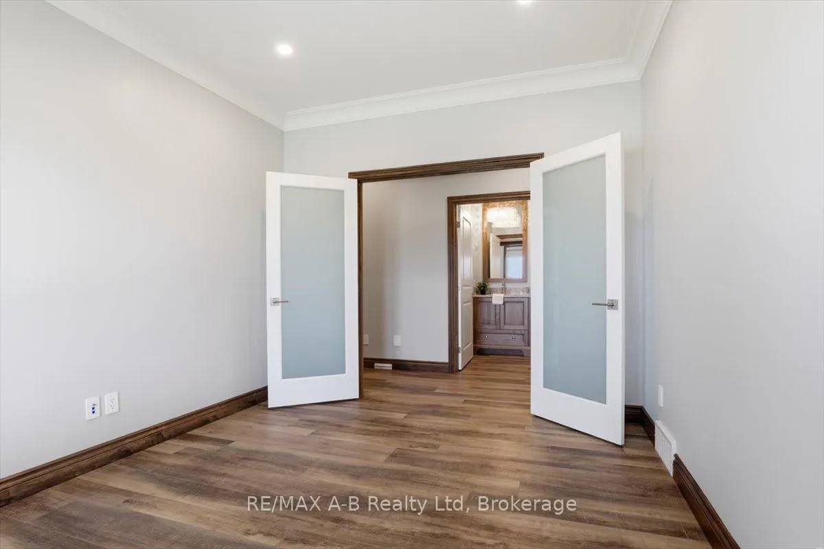 Photo 35 of 54 William Street, West Perth, Mitchell — HOMEH