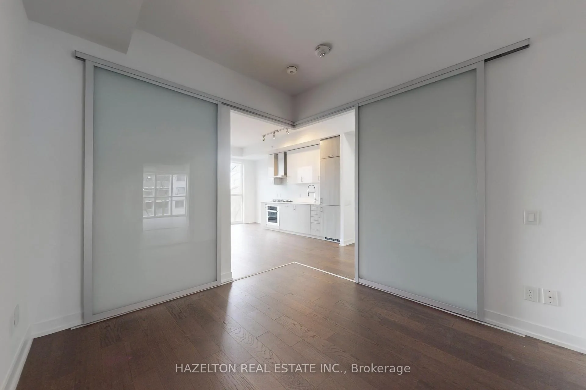 Photo 14 of Unit 421, 38 Howard Park Avenue, Toronto, Roncesvalles — HOMEH