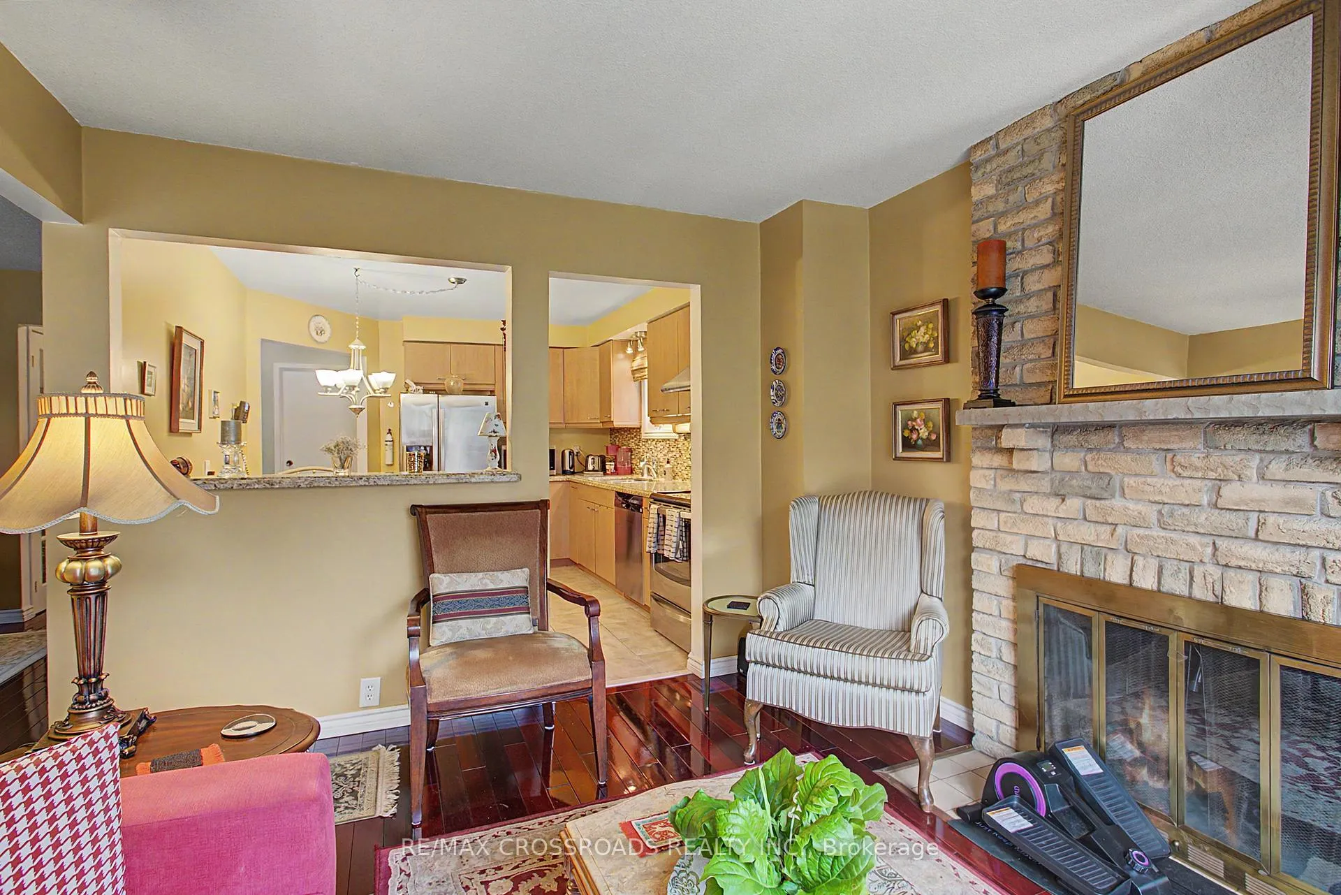 Photo 12 of 49 Mercer Crescent, Markham, Raymerville — HOMEH