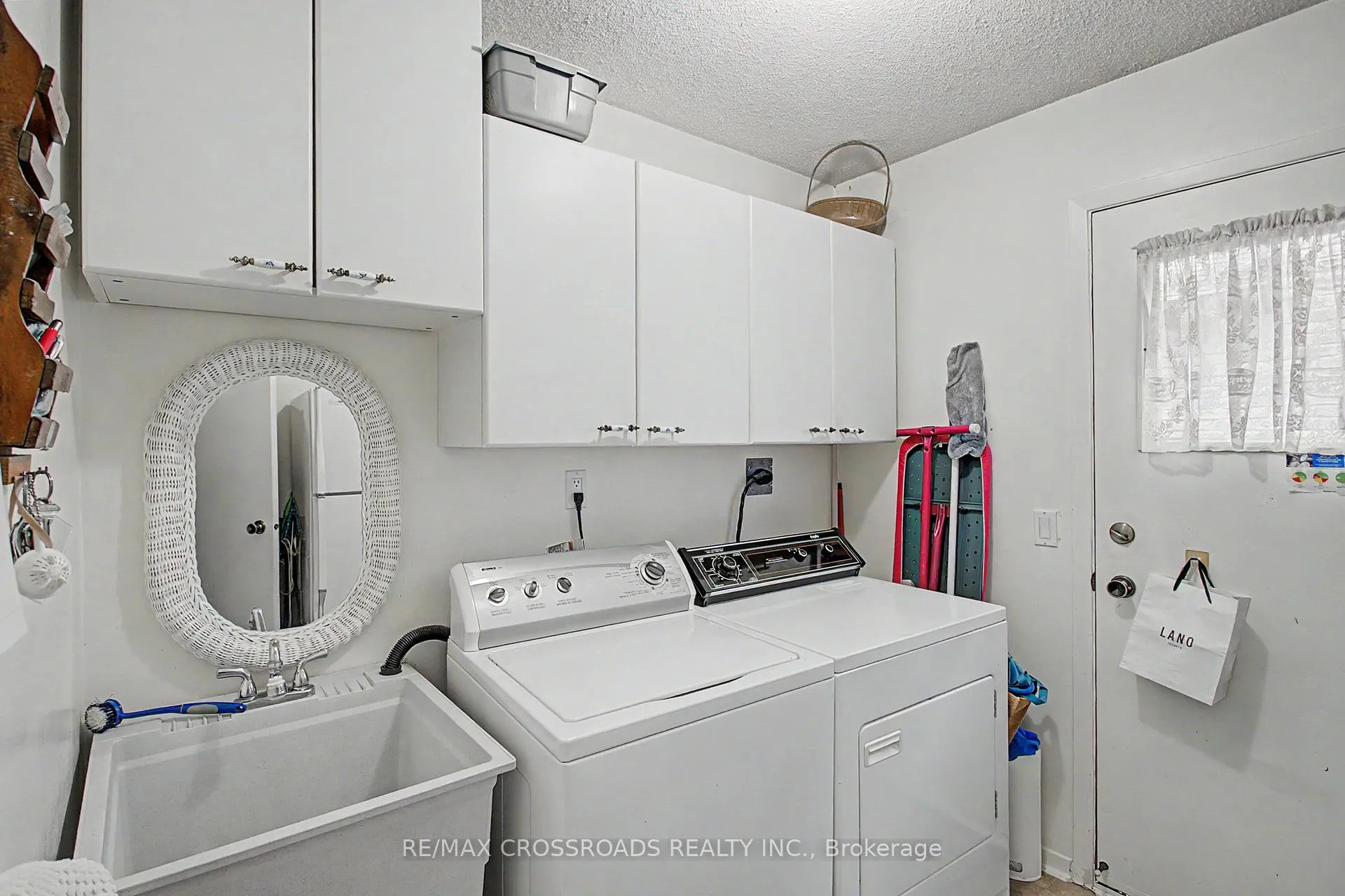 Photo 16 of 49 Mercer Crescent, Markham, Raymerville — HOMEH