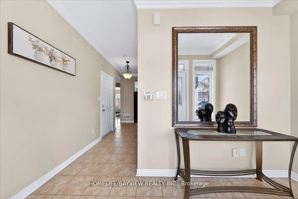 Photo 4 of 27 Donzi Lane, Vaughan, Patterson — HOMEH