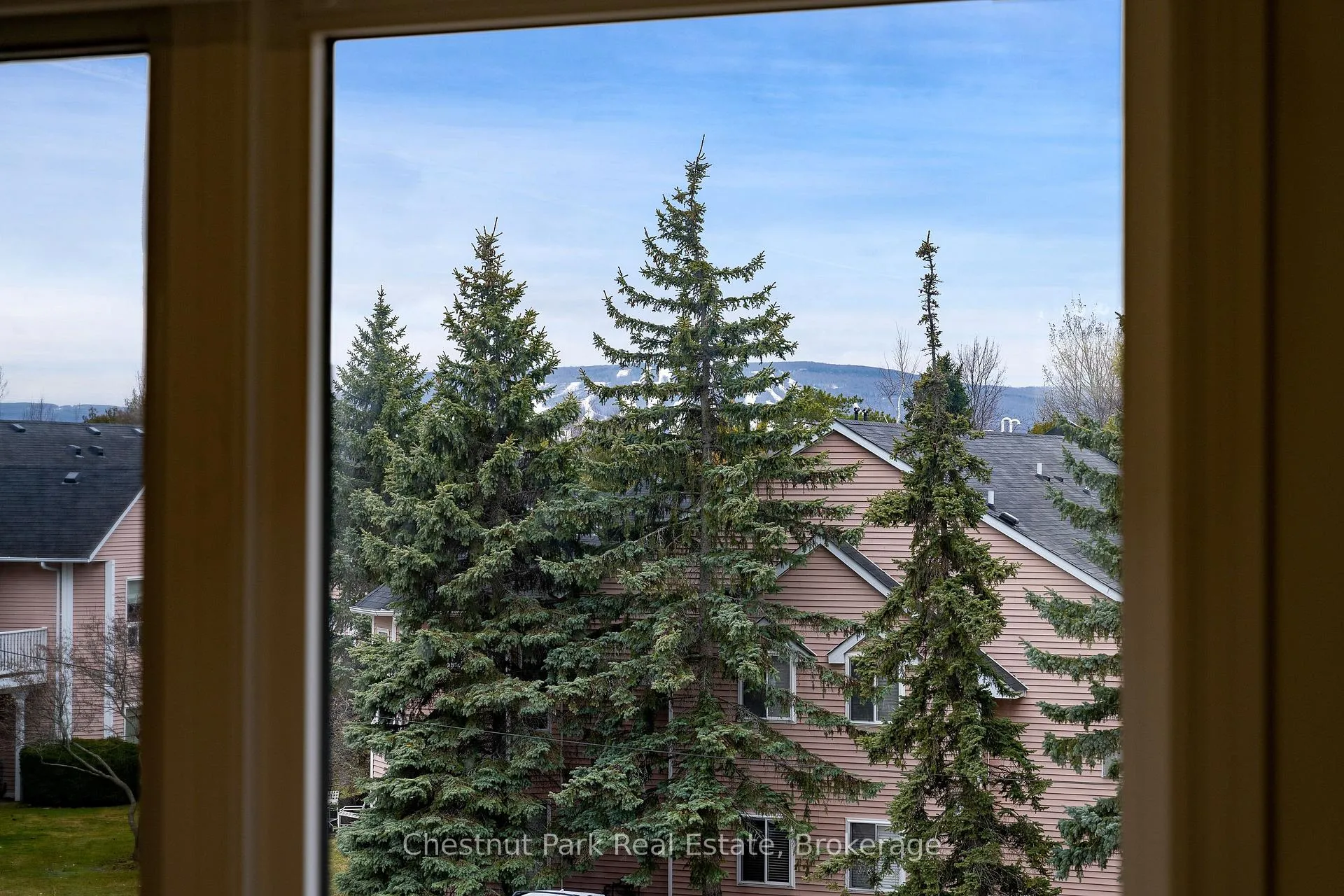 Photo 11 of Unit 3, 35 Dawson Drive, Collingwood — HOMEH