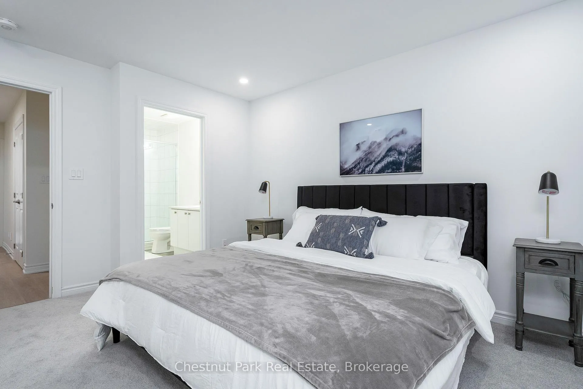 Photo 16 of Unit 3, 35 Dawson Drive, Collingwood — HOMEH