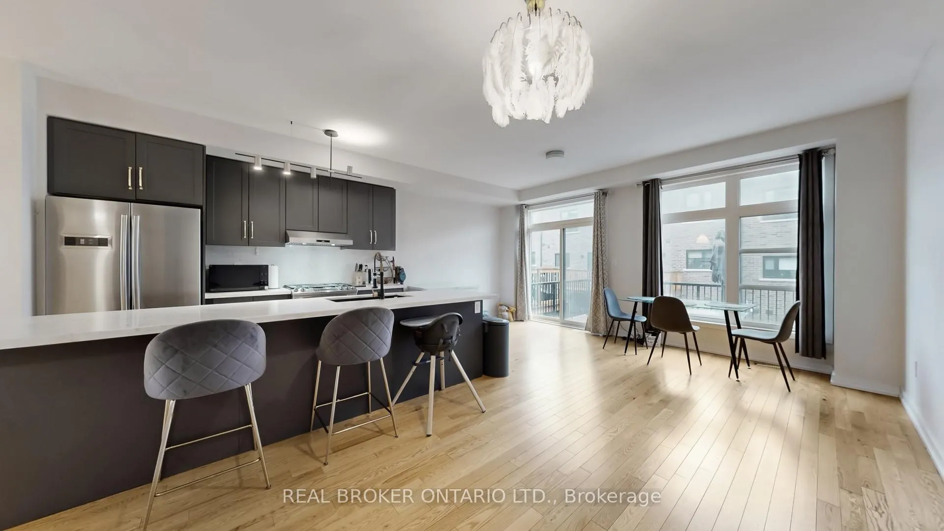 Photo 6 of 2508 Castlegate Crossing, Pickering, Duffin Heights — HOMEH