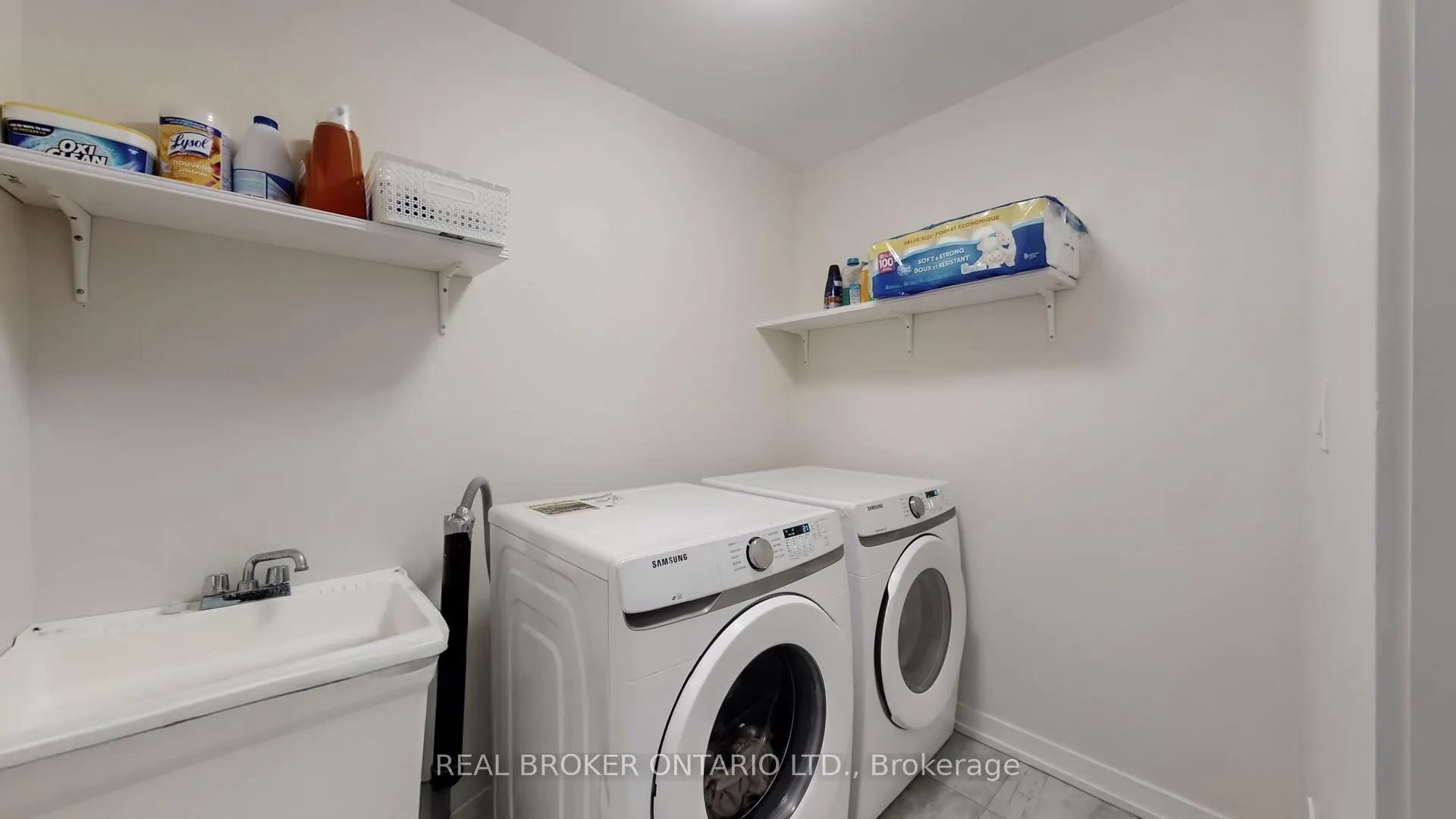 Photo 16 of 2508 Castlegate Crossing, Pickering, Duffin Heights — HOMEH