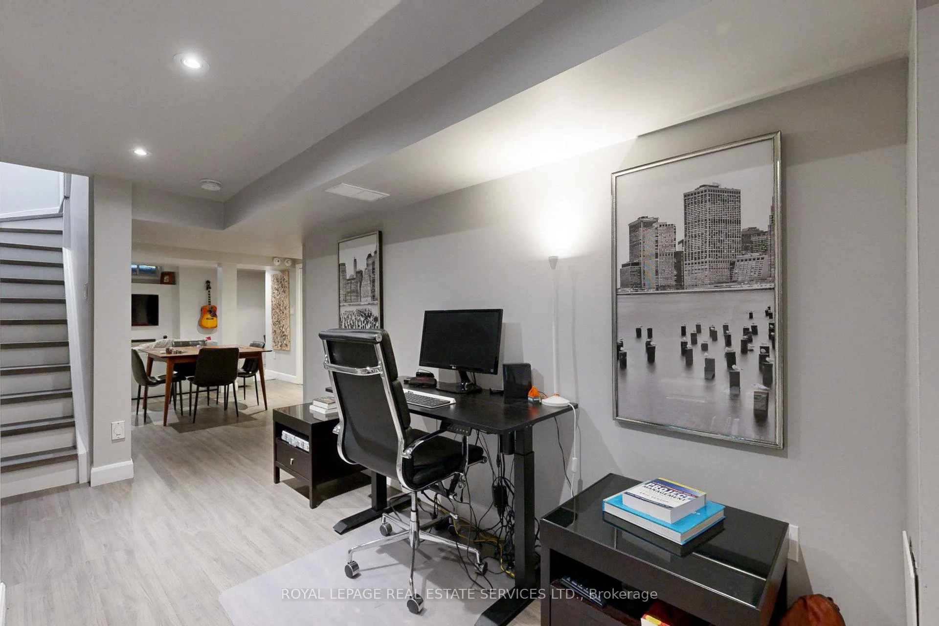 Photo 37 of Unit 20, 2001 Atkinson Drive, Burlington, Rose — HOMEH