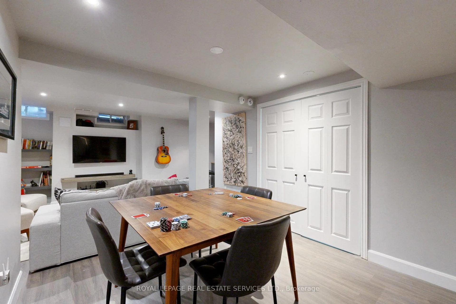 Photo 38 of Unit 20, 2001 Atkinson Drive, Burlington, Rose — HOMEH