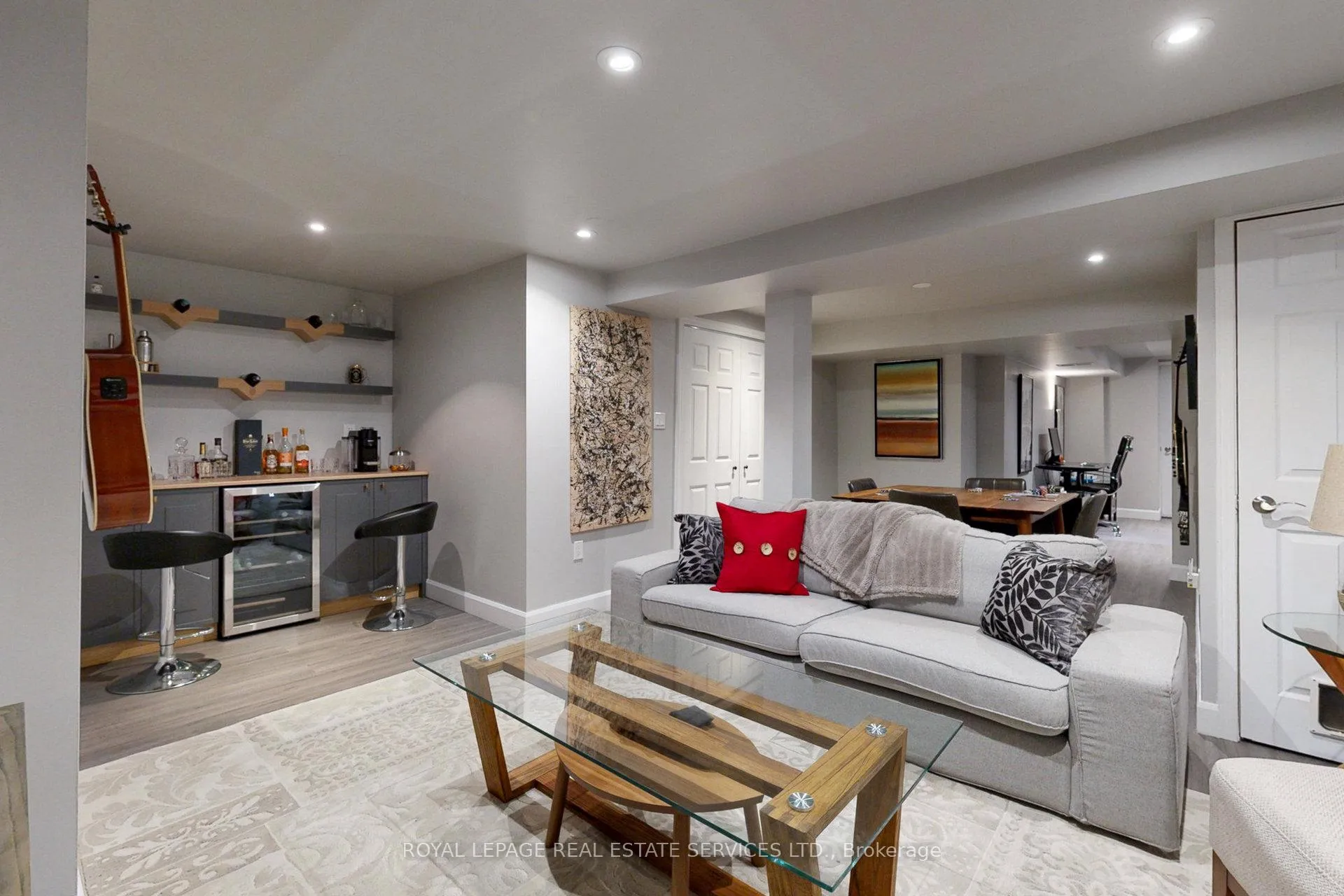 Photo 42 of Unit 20, 2001 Atkinson Drive, Burlington, Rose — HOMEH