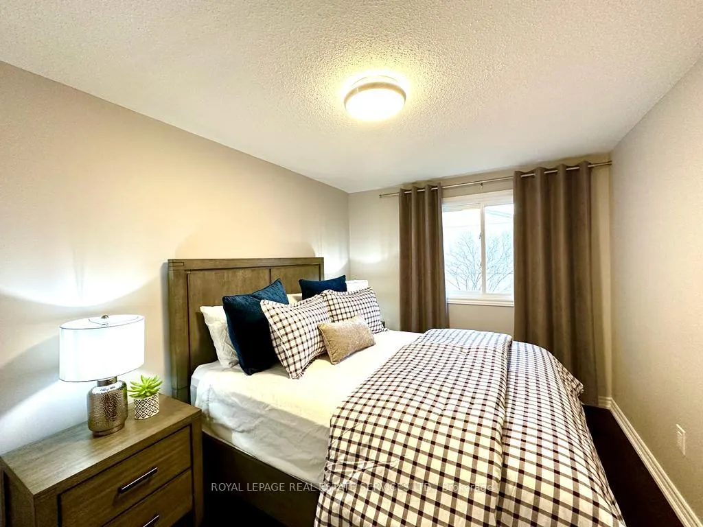 Photo 14 of Unit 97, 1542 Lancaster Drive, Oakville, Falgarwood — HOMEH