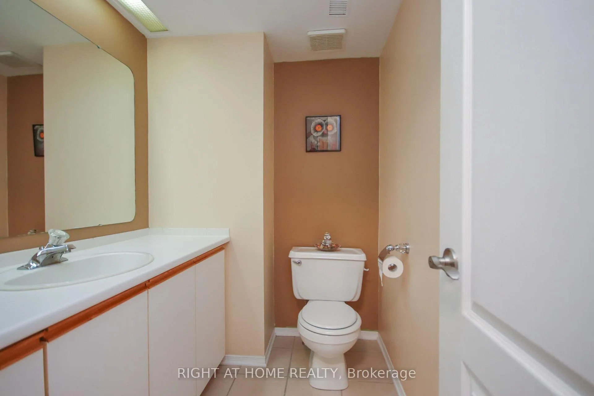 Photo 17 of 5986 Red Willow Drive, Ottawa, Chapel Hill — HOMEH