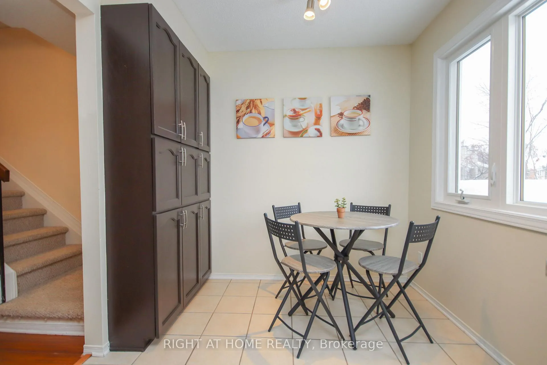 Photo 18 of 5986 Red Willow Drive, Ottawa, Chapel Hill — HOMEH