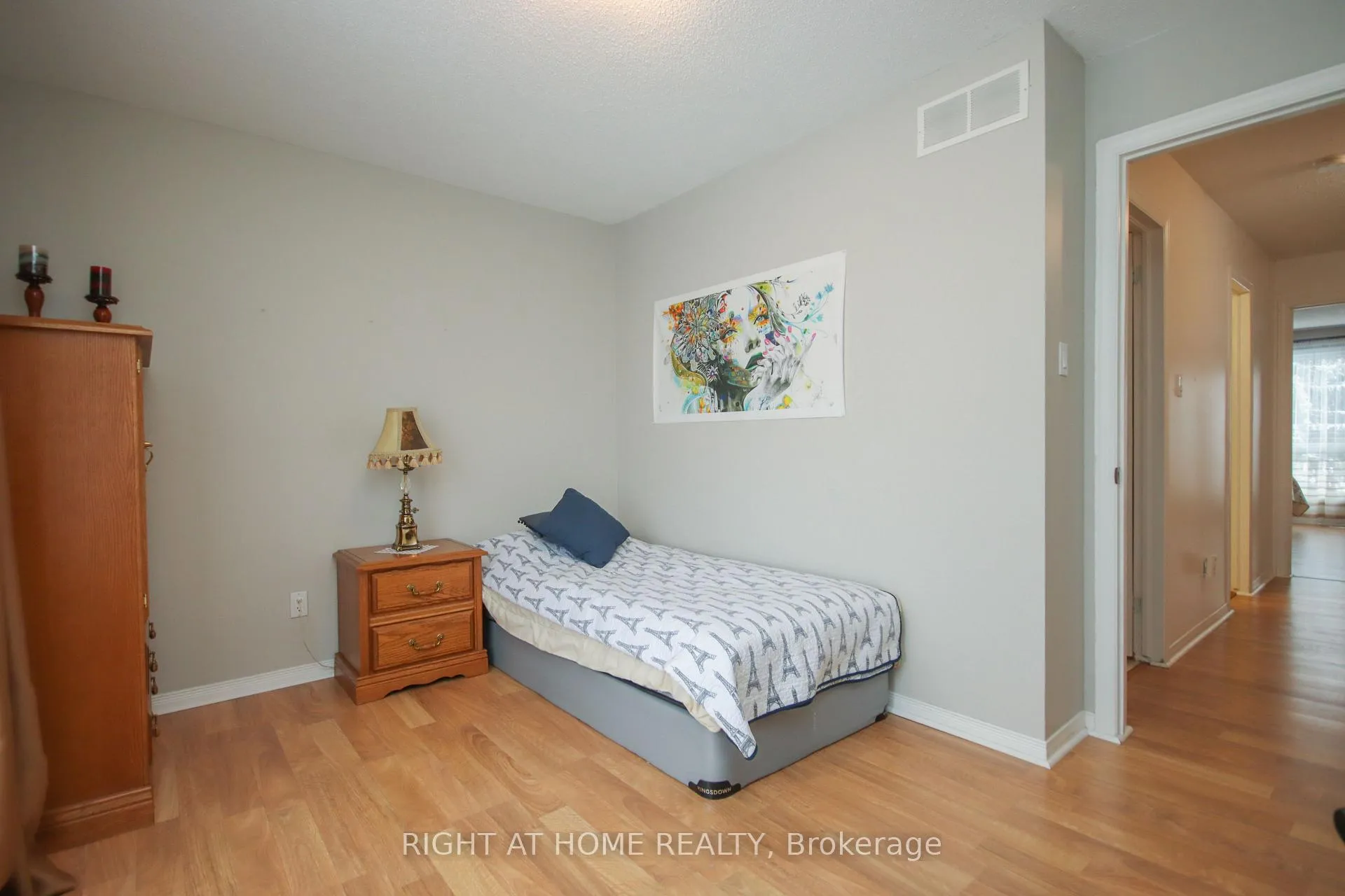 Photo 33 of 5986 Red Willow Drive, Ottawa, Chapel Hill — HOMEH