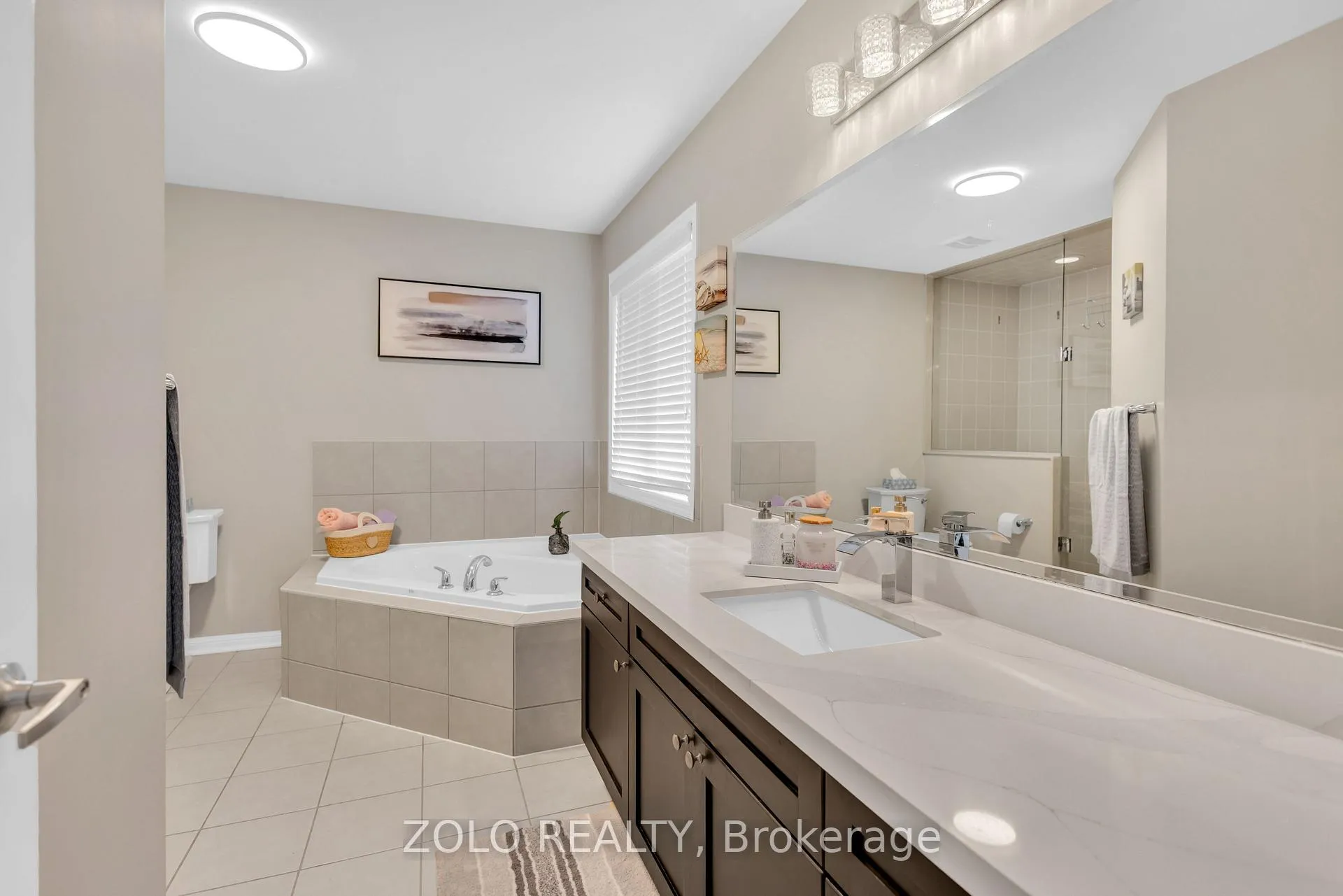 Photo 28 of 304 Leiterman Drive, Milton, Willmott — HOMEH