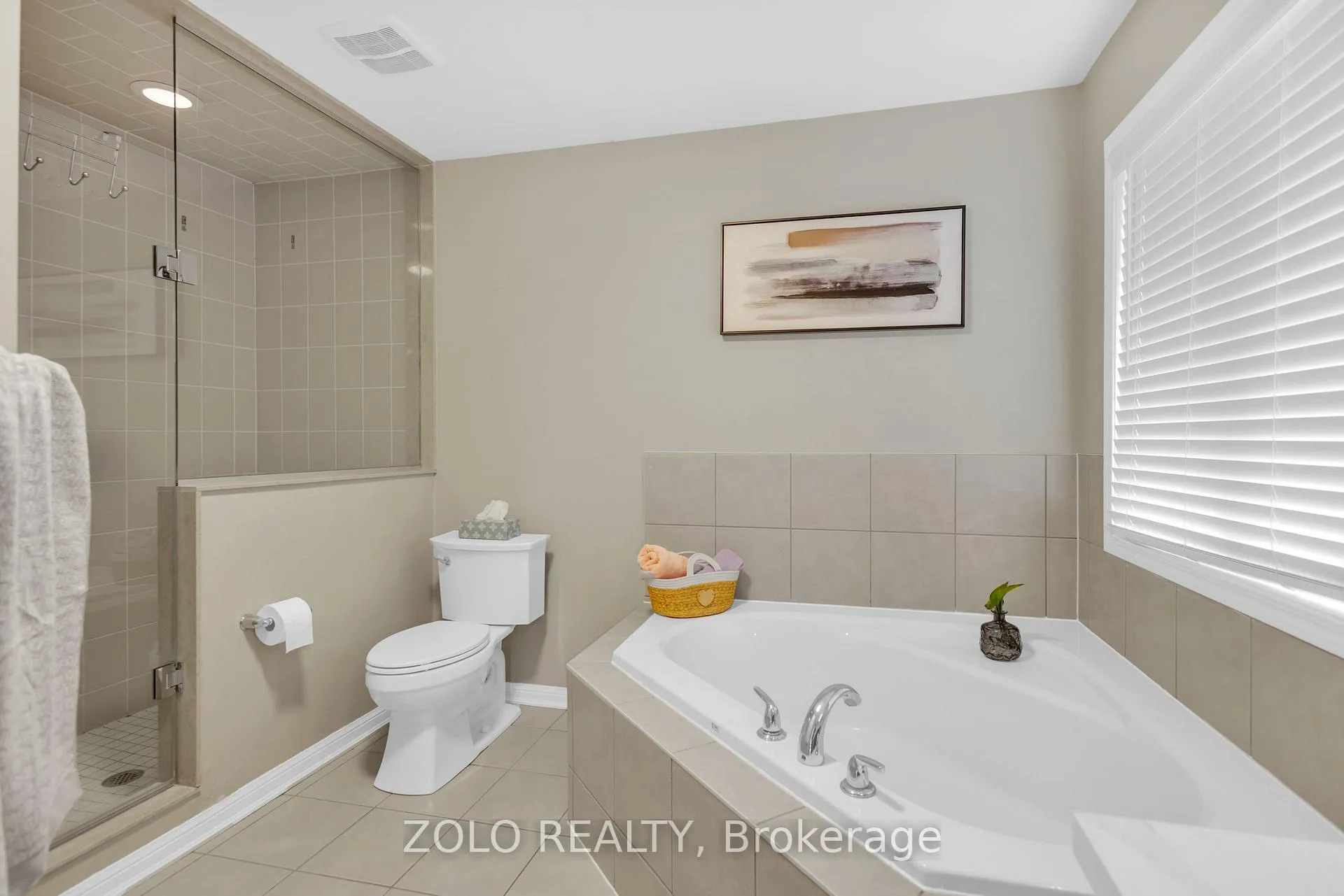 Photo 29 of 304 Leiterman Drive, Milton, Willmott — HOMEH