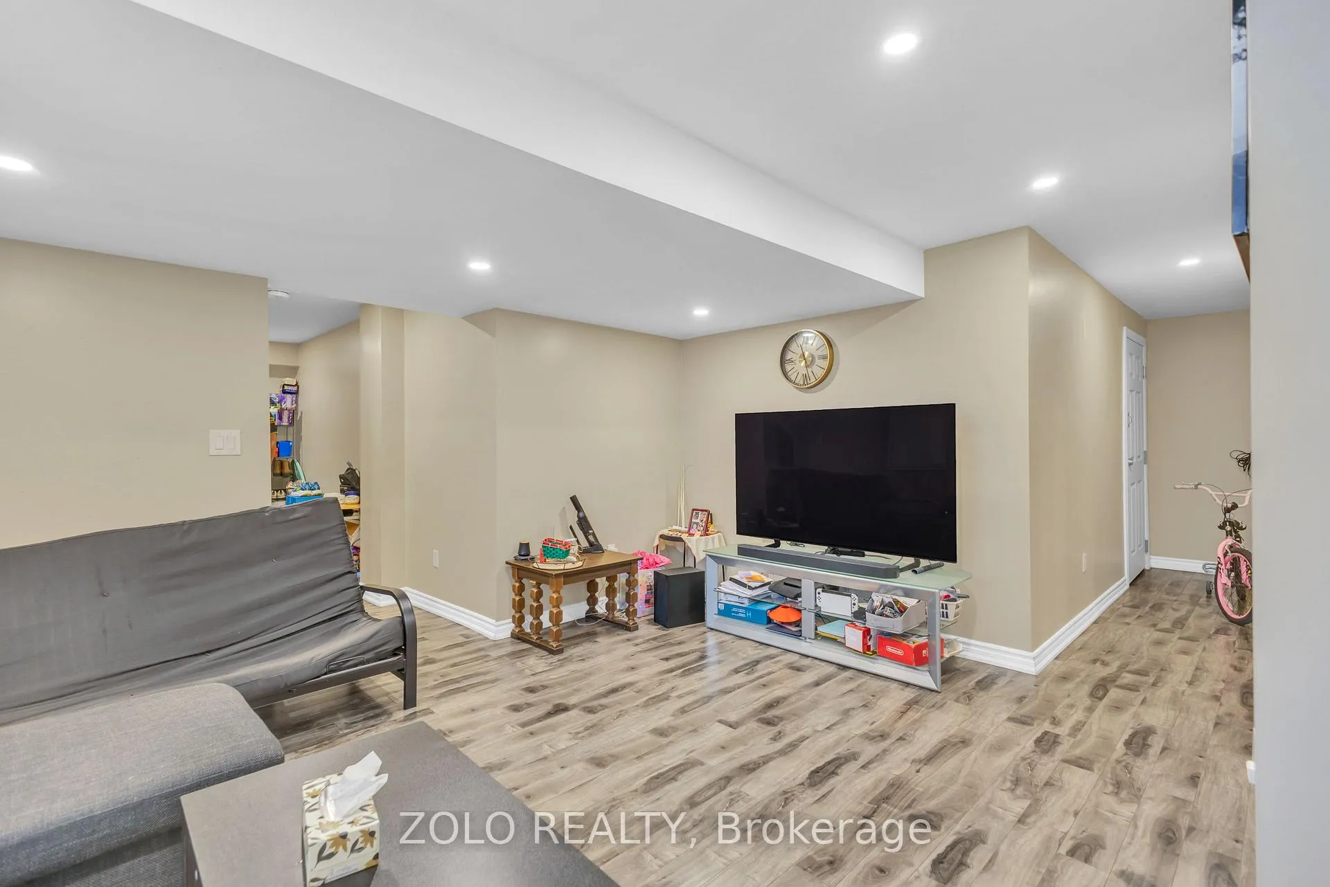 Photo 31 of 304 Leiterman Drive, Milton, Willmott — HOMEH