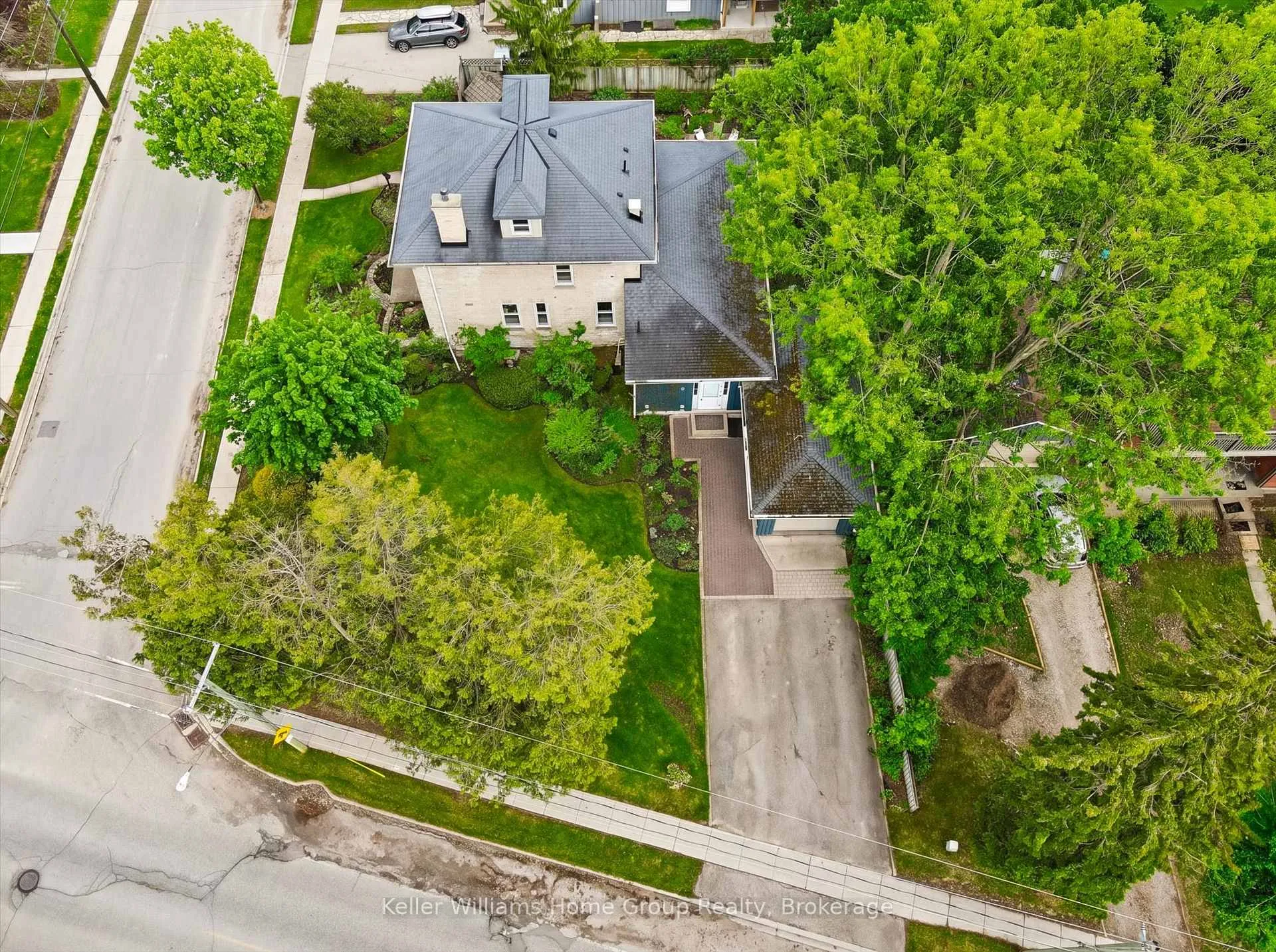 Photo 33 of 495 Tower Street N, Centre Wellington, Fergus — HOMEH