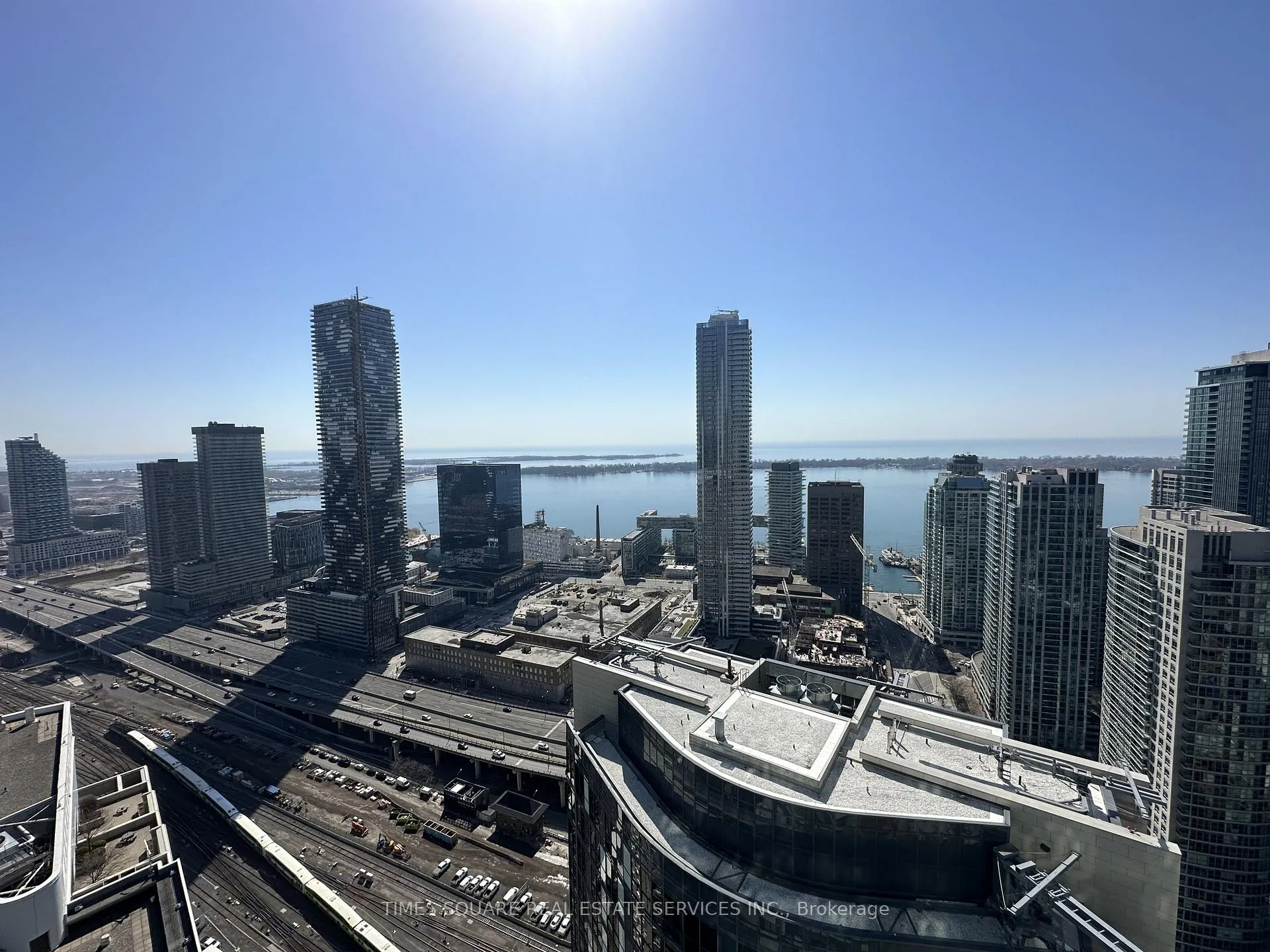 Photo 10 of Unit 4511, 8 The Esplanade, Toronto, Waterfront Communities — HOMEH