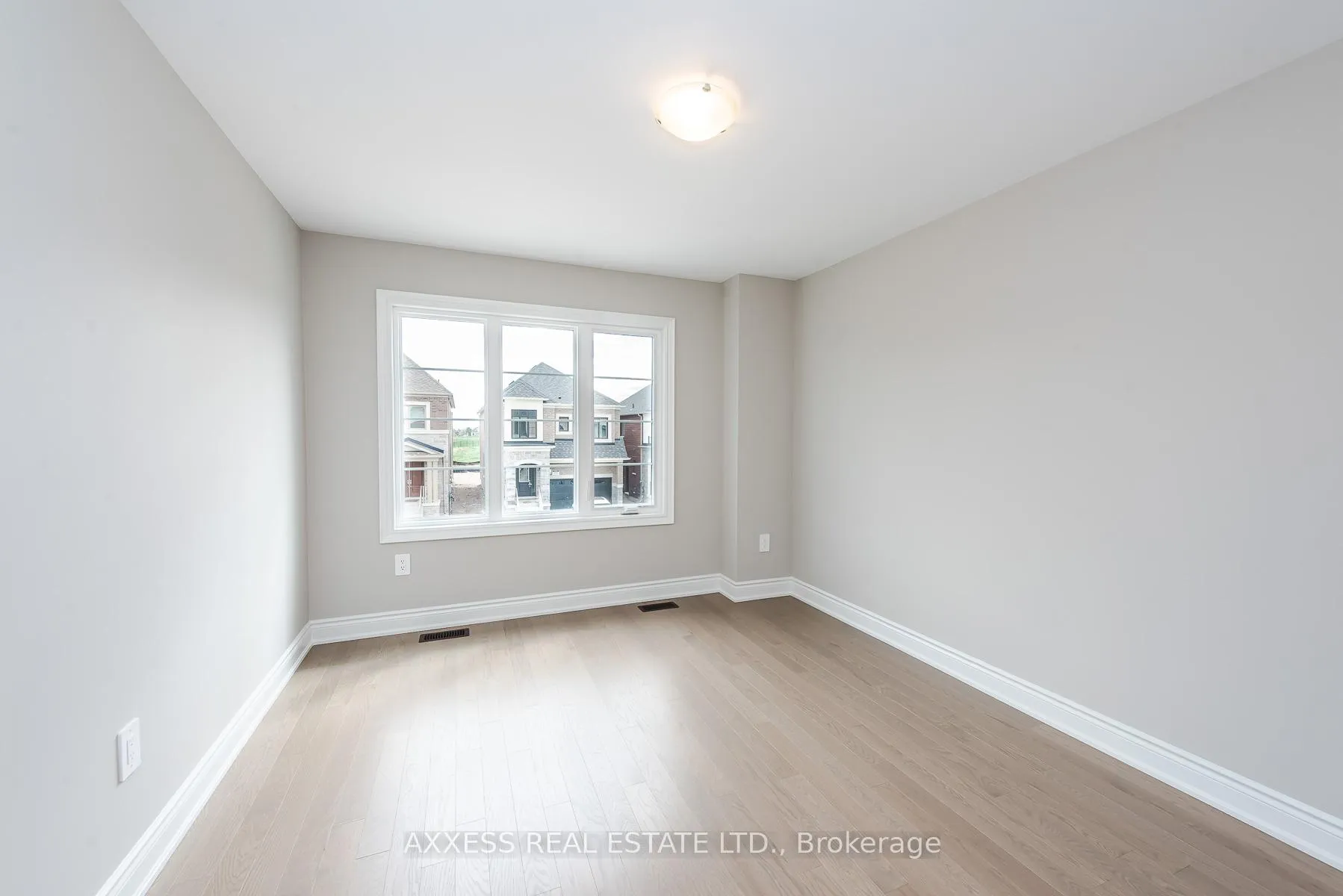 Photo 17 of 11 Misted Breeze Street, Brampton, Bram West — HOMEH