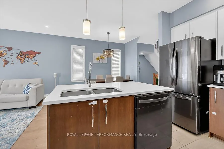 Photo 17 of 790 Cairn Cres E, Ottawa, Mer Bleue/Bradley Estates/Anderson Park — HOMEH