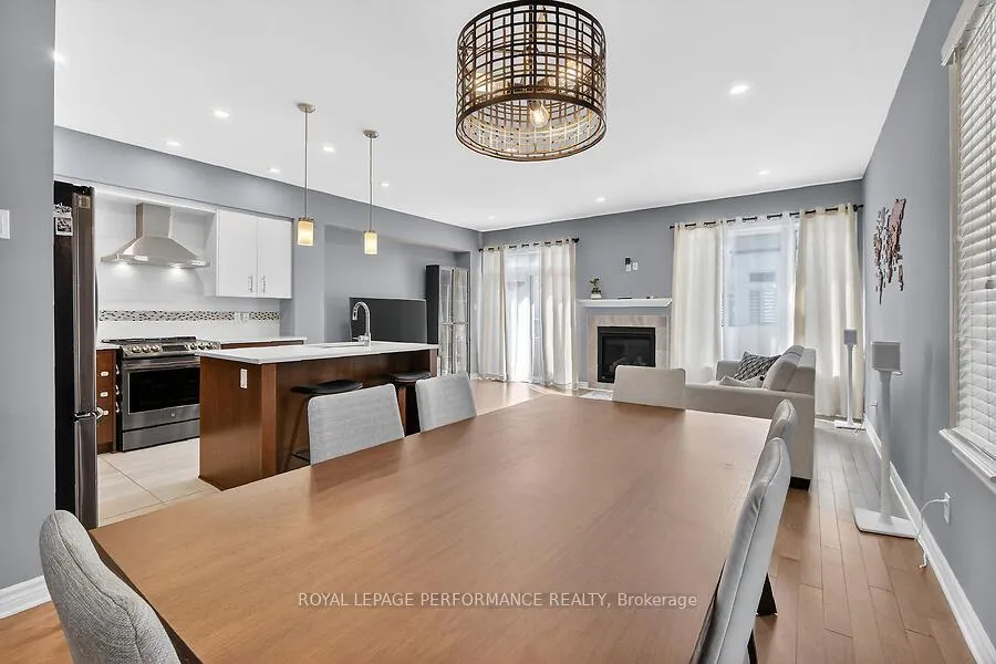 Photo 18 of 790 Cairn Cres E, Ottawa, Mer Bleue/Bradley Estates/Anderson Park — HOMEH