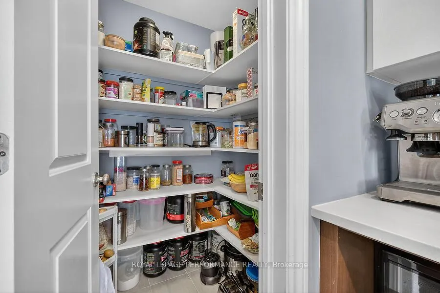 Photo 19 of 790 Cairn Cres E, Ottawa, Mer Bleue/Bradley Estates/Anderson Park — HOMEH